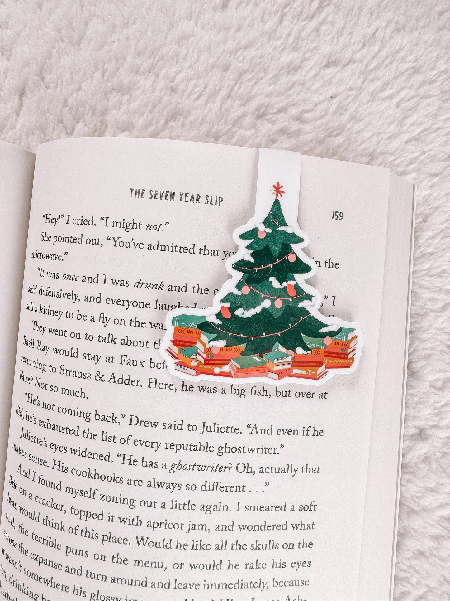 Books Under The Tree Christmas Magnetic Bookmark